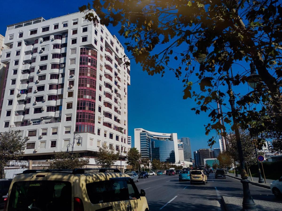 Amazing Appartement Au Centre Ville En Face Hilton - Gare Train 탕헤르 외부 사진