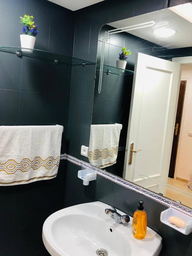 Amazing Appartement Au Centre Ville En Face Hilton - Gare Train 탕헤르 외부 사진